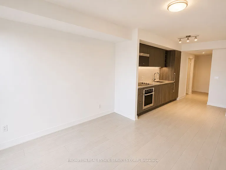 2033 Kennedy Rd #906 — Photo 2