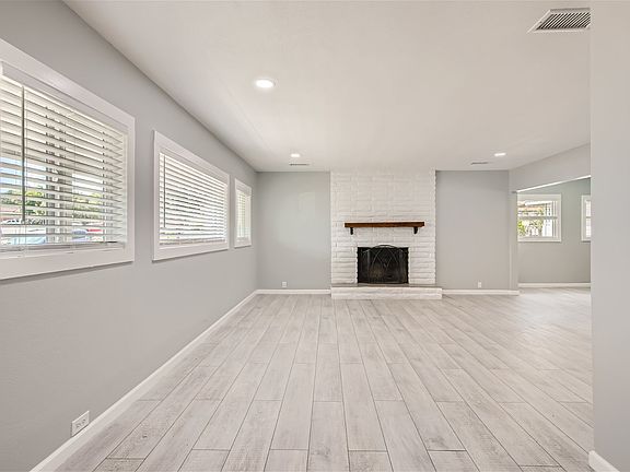 5th image of 191 Pala Vista Dr #A