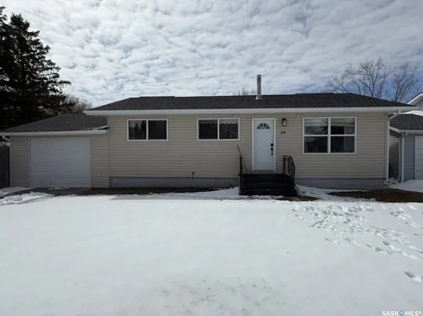 24 Albert PLACE, Hepburn, SK S0K 1Z0
