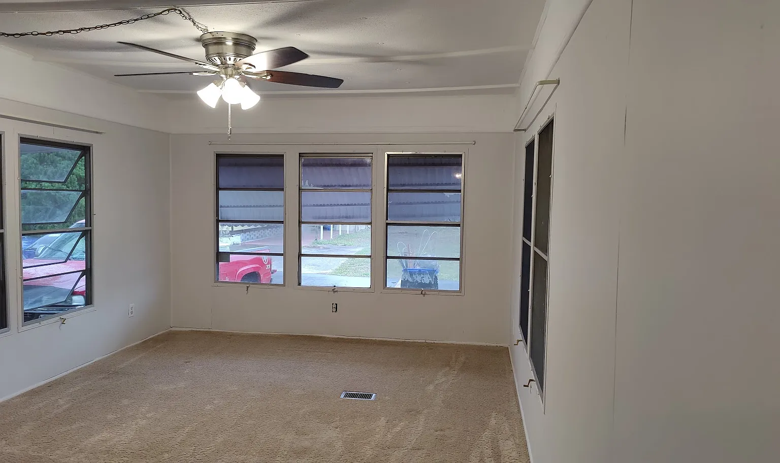 2 bed, 1.0 bath, 672 sqft, $1,450 — Photo 1