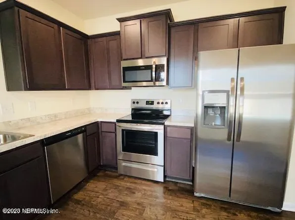440 Aralia Ln, Jacksonville, FL 32216