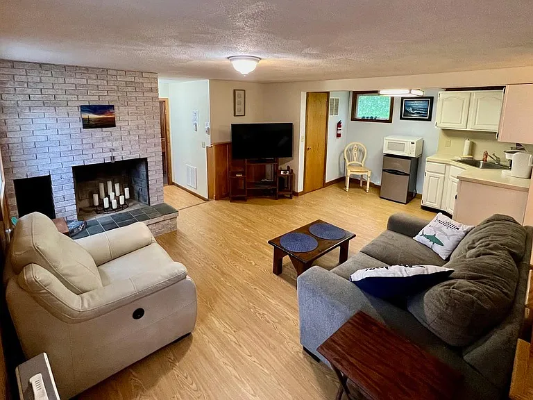 8 Birch Cir — Photo 11