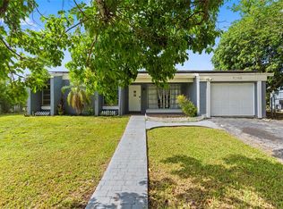 9700 NW 10th St, Pembroke Pines, FL 33024