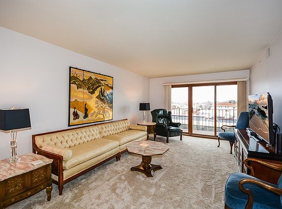 3rd image of 9510 S Kolmar Ave APT 308