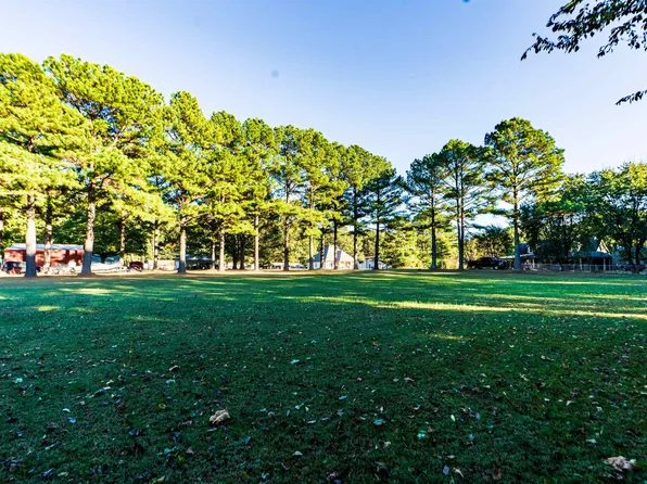 1100 Jonathan Dr, Jonesboro, AR 72405