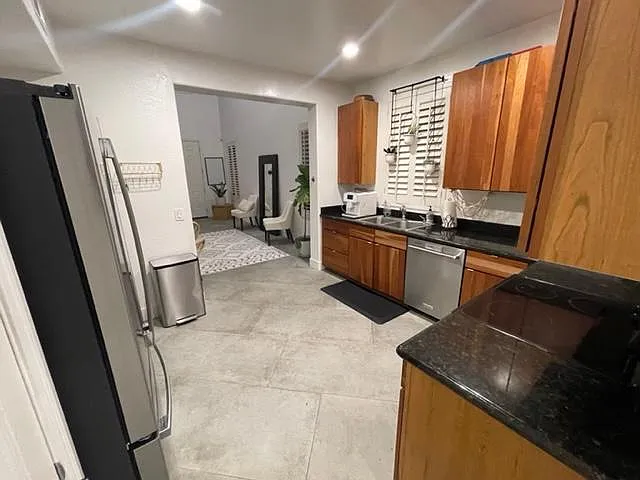 615 E Portland St #177 — Photo 9