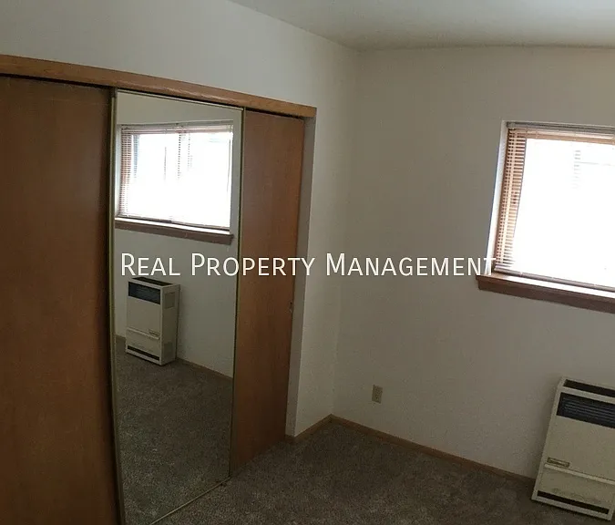 N88W16771 Main St #5 — Photo 6