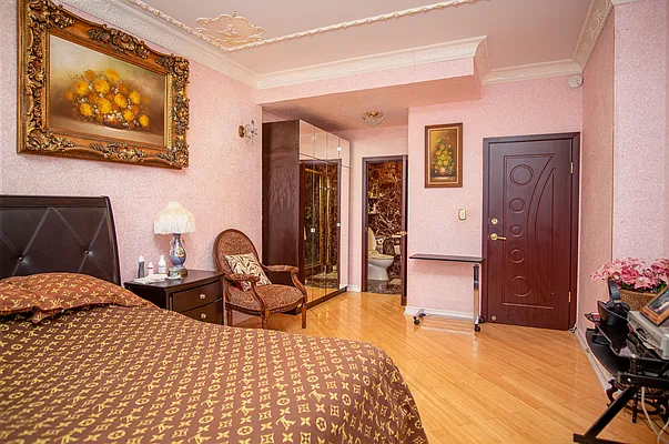 Sold by Azbel Real Estate, Inc. | media 6
