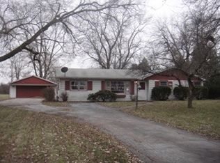 749 W Arlington Ln, Crete, IL 60417