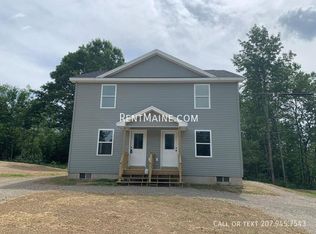 17 Twin Oak Dr, Bangor, ME 04401
