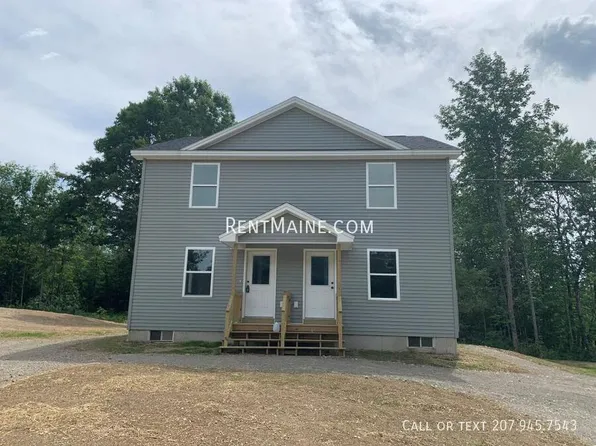 17 Twin Oak Dr, Bangor, ME 04401