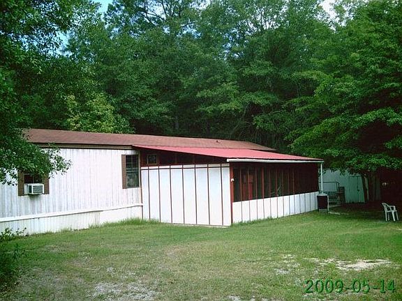3rd image of 390 Annie Laurie Dr