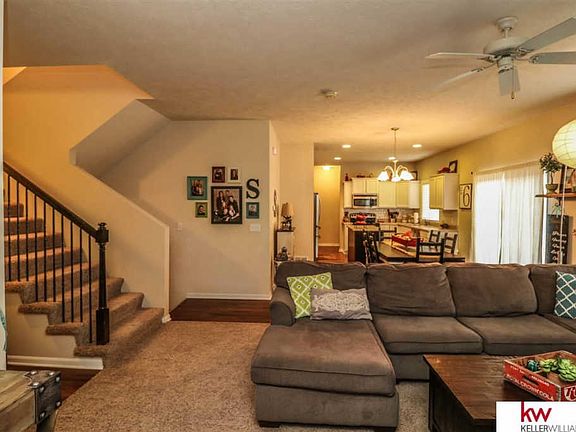 4th image of 18723 Hayes Cir