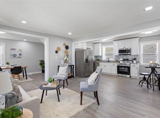 98 Nicholson St, Portsmouth, VA 23702