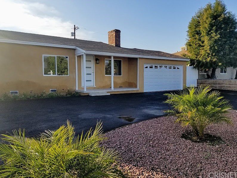 1st image of 8901 Moonbeam Ave