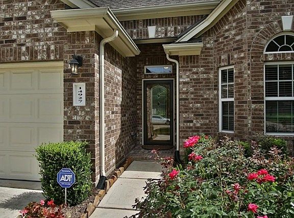 3rd image of 14927 Grand Corral Ln