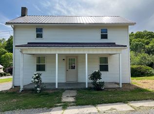 195 Fairmount Ave, Fairmount City, PA 16224
