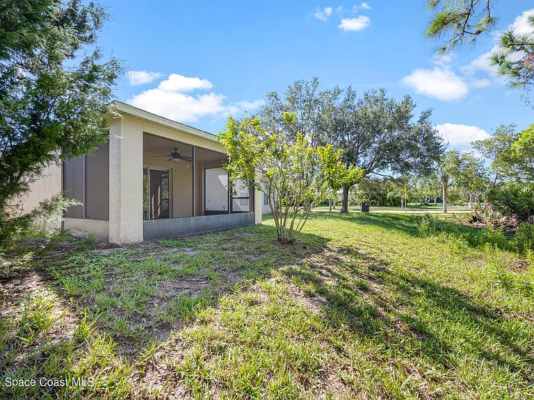 4800 Manchester Dr — Photo 30
