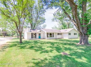 1801 Centenial Rd, Jefferson City, MO 65101