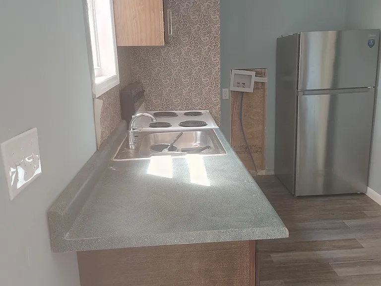 212 Farmer St — Photo 6