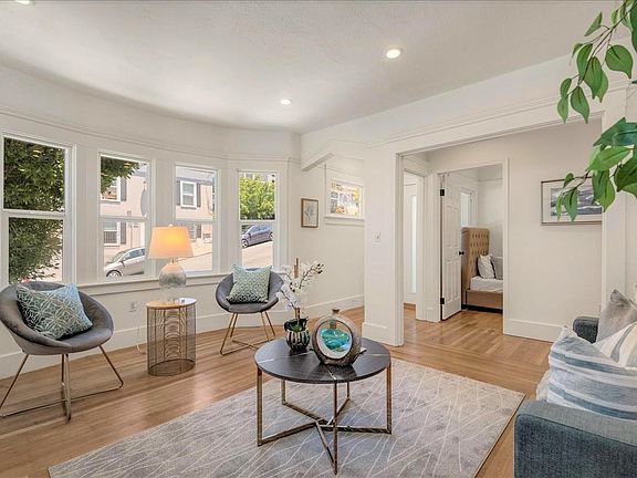 5th image of 2337 25th St