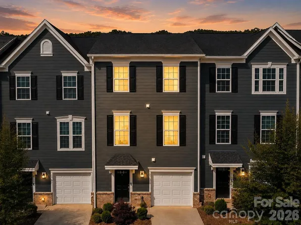 3037 Beeler Ln, Charlotte, NC 28208