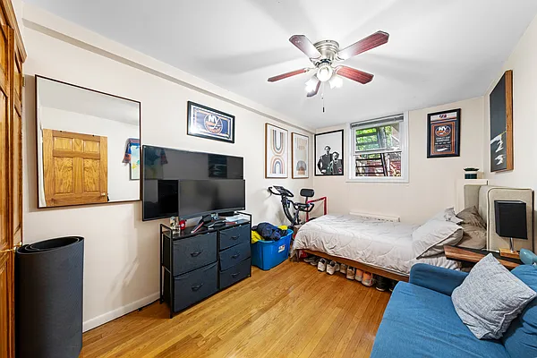 Rented by Compass | media 7