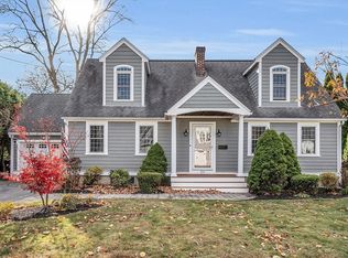 29 Faulkner Rd, North Andover, MA 01845