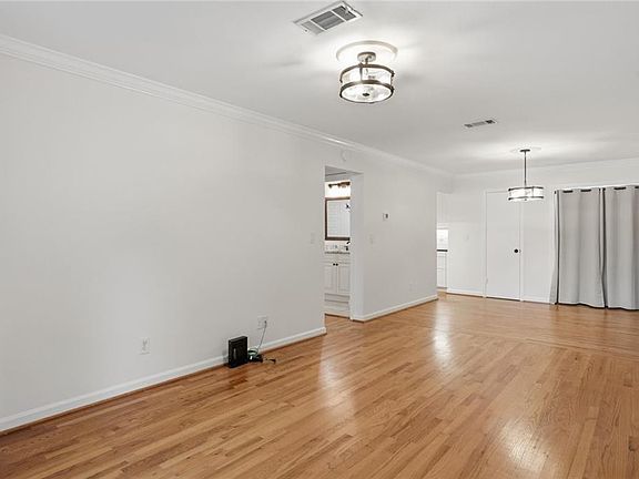 3rd image of 3091 Colonial Way APT M2