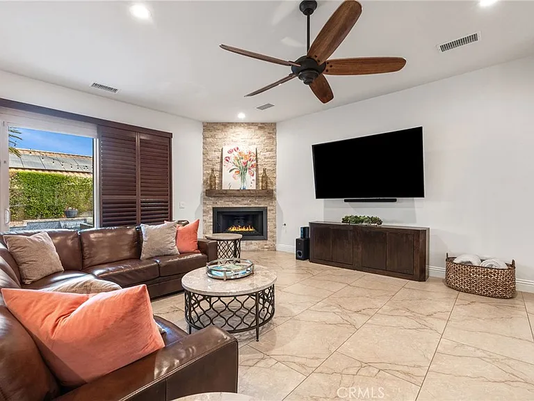 44450 Grand Canyon Ln — Photo 10