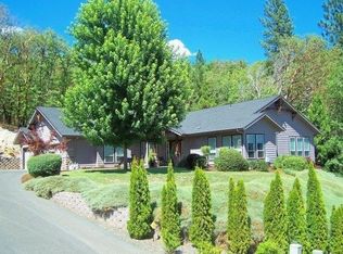 1850 NW Sunview Pl, Grants Pass, OR 97526