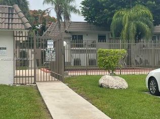 7101 SW 129th Ave APT 6, Miami, FL 33183