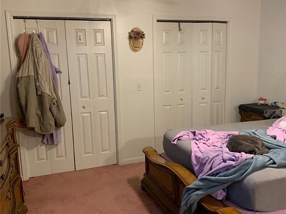 5th image of 43 Meadowbrook Ave