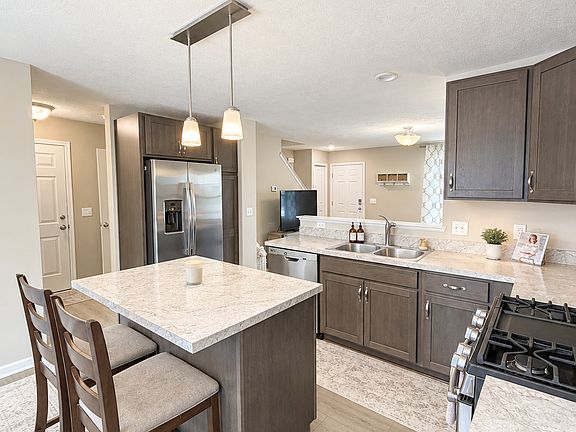 5th image of 4707 Trotters Pointe Cir