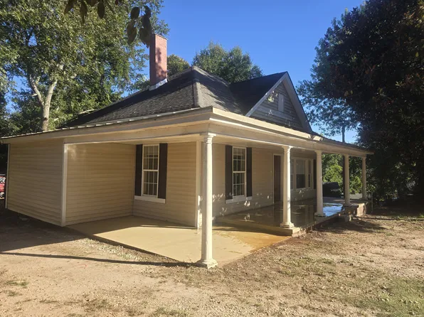 301 Bradley Ave, Easley, SC 29640