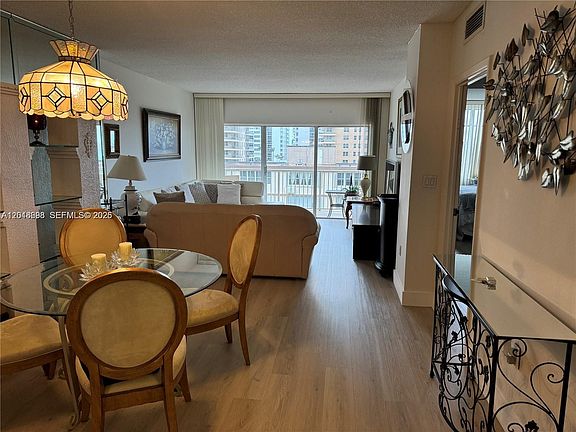 4th image of 1950 S Ocean Dr APT 4D