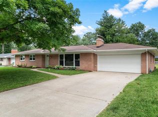 47 Carnation Dr, Belleville, IL 62221