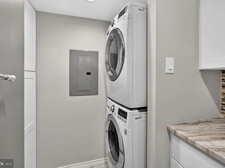 1504 Lincoln Way #323 — Photo 12