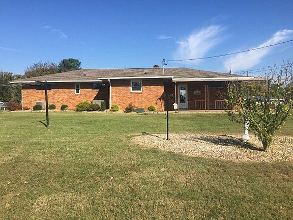 3rd image of 1585 Shela Blvd