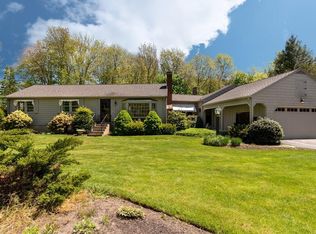 6 Cliff Rd, Chelmsford, MA 01824