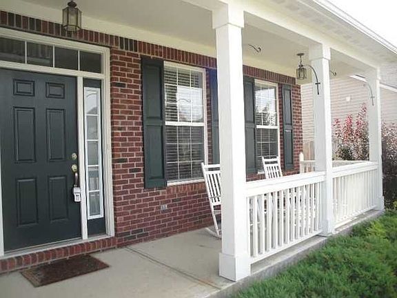 3rd image of 3033 Tuscarora Ln