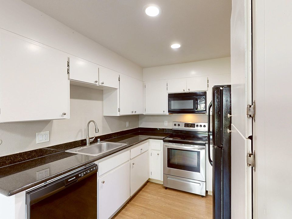 1st image of 380 Alameda Del Prado #G