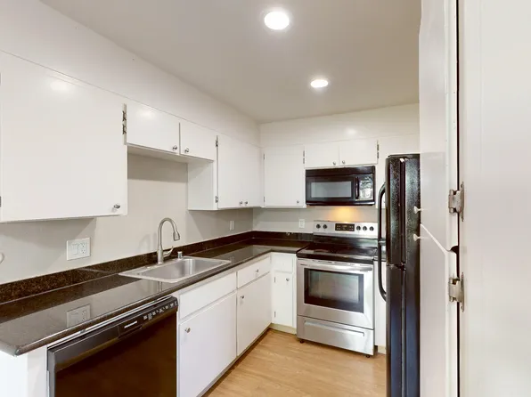 380 Alameda Del Prado #G, Novato, CA 94949