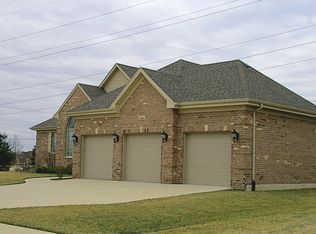 20284 S La Porte Meadows Dr, Frankfort, IL 60423