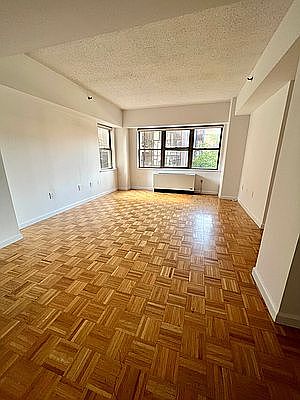 4th image of 756 Washington St APT 4G
