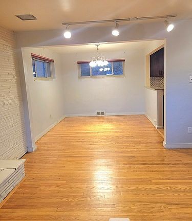 5th image of 5433 Brightwood Rd
