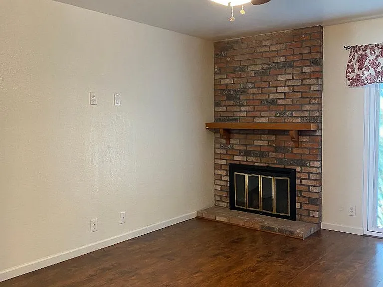 2825 Rhett Ct — Photo 12