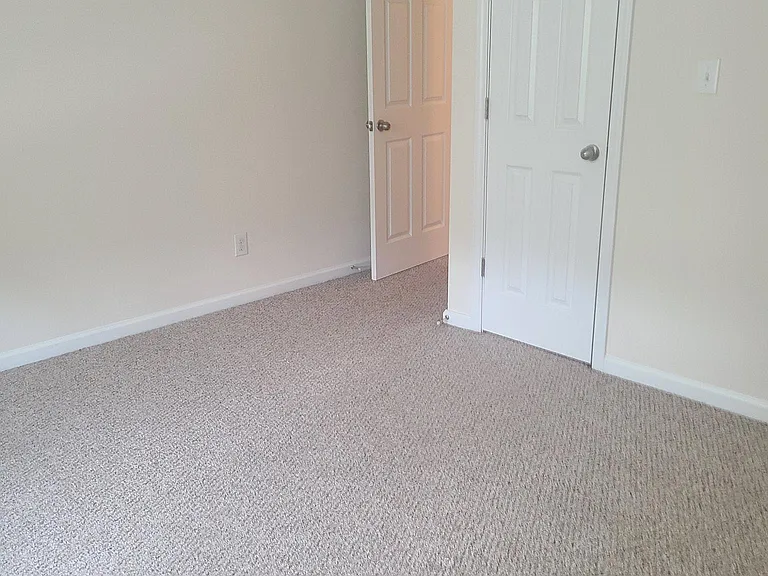 3825 Galantis Dr #B — Photo 20