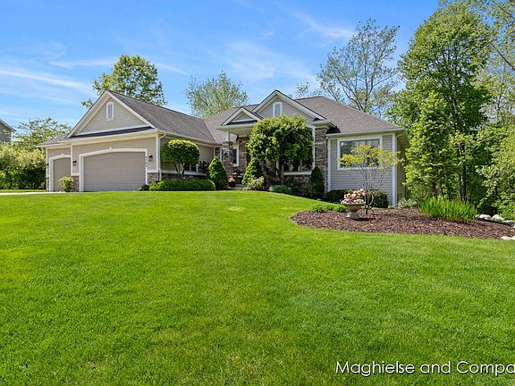 3rd image of 4703 Stiles Creek Dr NE
