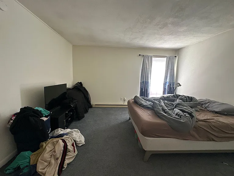 University Park Apartments near Cornell University — Photo 78